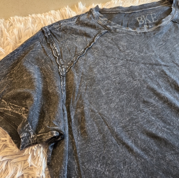 BKE Gray Tee Shirt Size Large - Picture 6 of 14